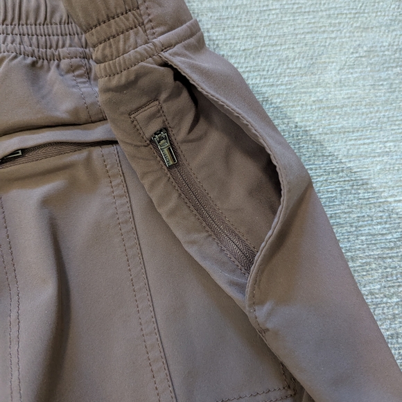 Athleta Chelsea Utility Jogger Elastic Waistband - Picture 8 of 11